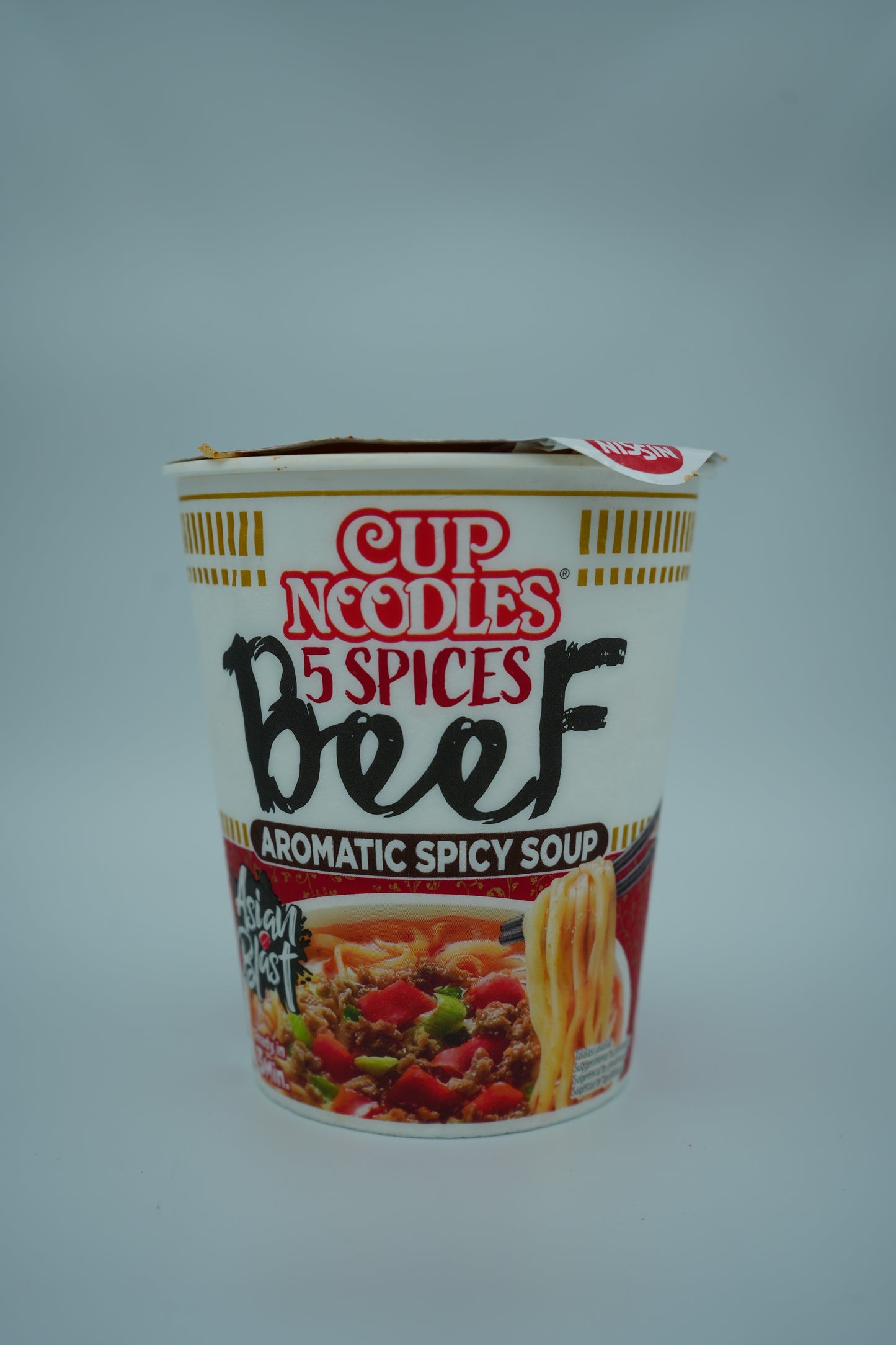 NISSIN CUP NOODLES TASTY BEEF 64g